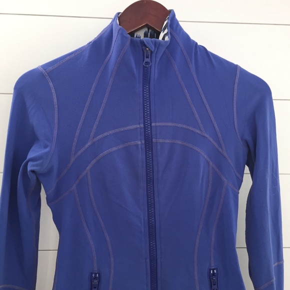 🛑 SOLD! LULULEMON Electric Blue Define Jacket - Picture 2 of 16
